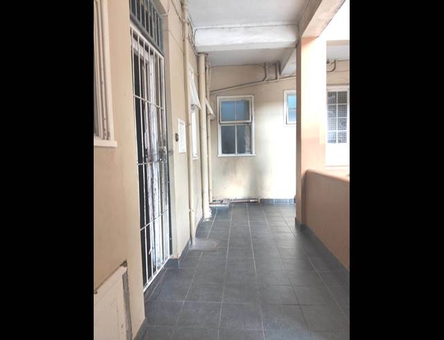 1 BEDROOM APARTMENT FOR SALE IN GQEBERHA CENTRAL